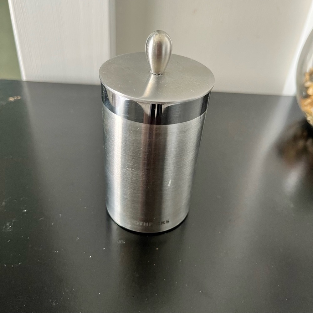 OGGI 18/8 Stainless Steel Toothpick Holder